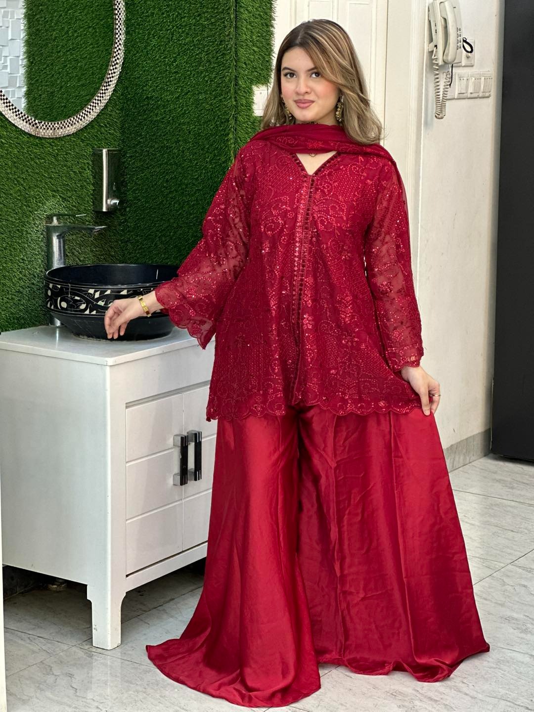 Maroon Majesty