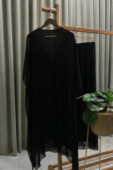 Black Kaftan